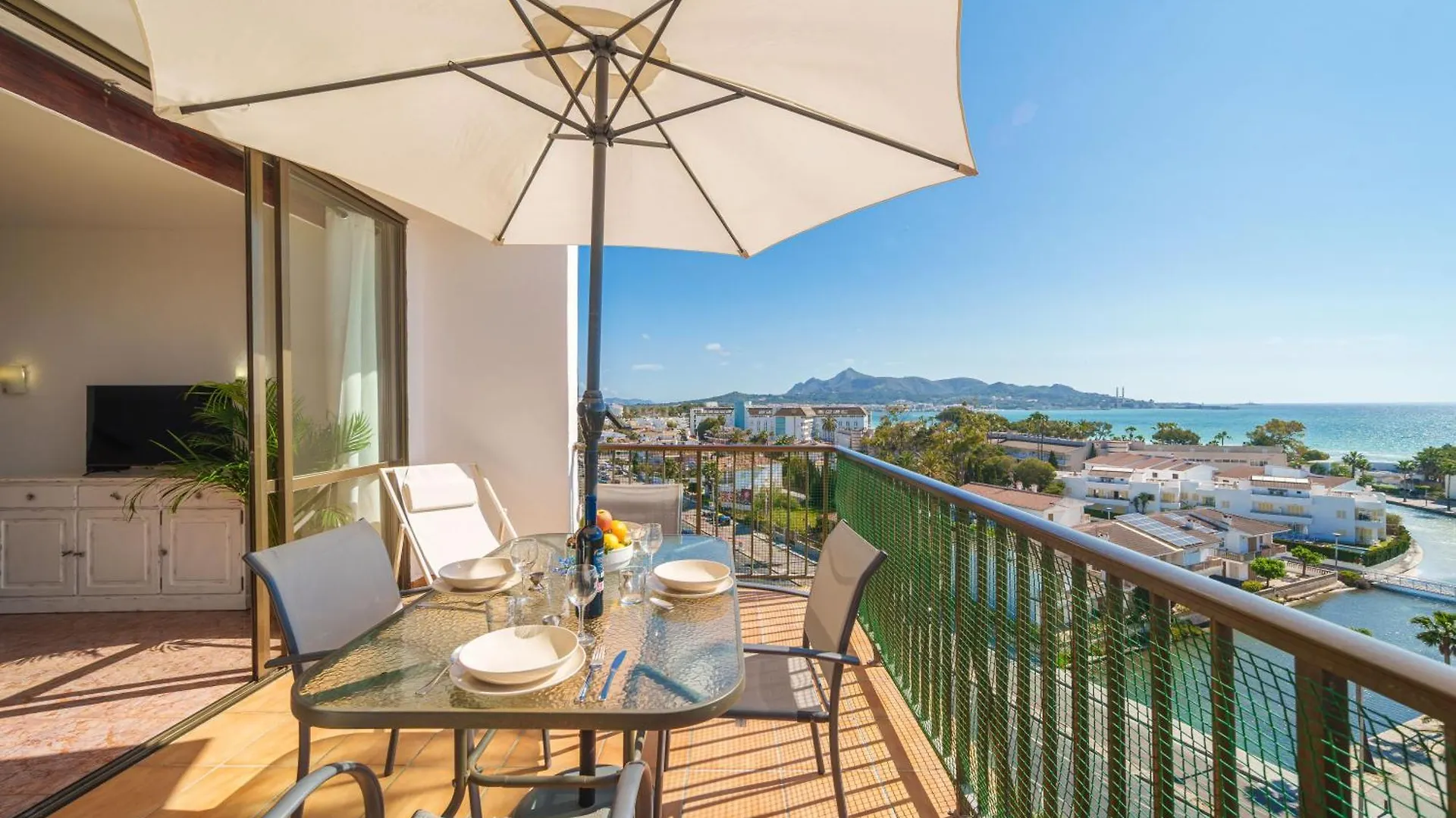 Apartment The Shell Ii, Beach Views And Pool 阿尔库迪亚 西班牙